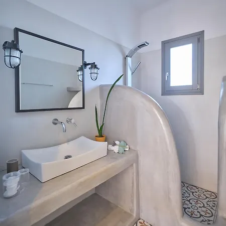 Seasalt Dream Villa,santa Maria 5 Min From Naousa Villa